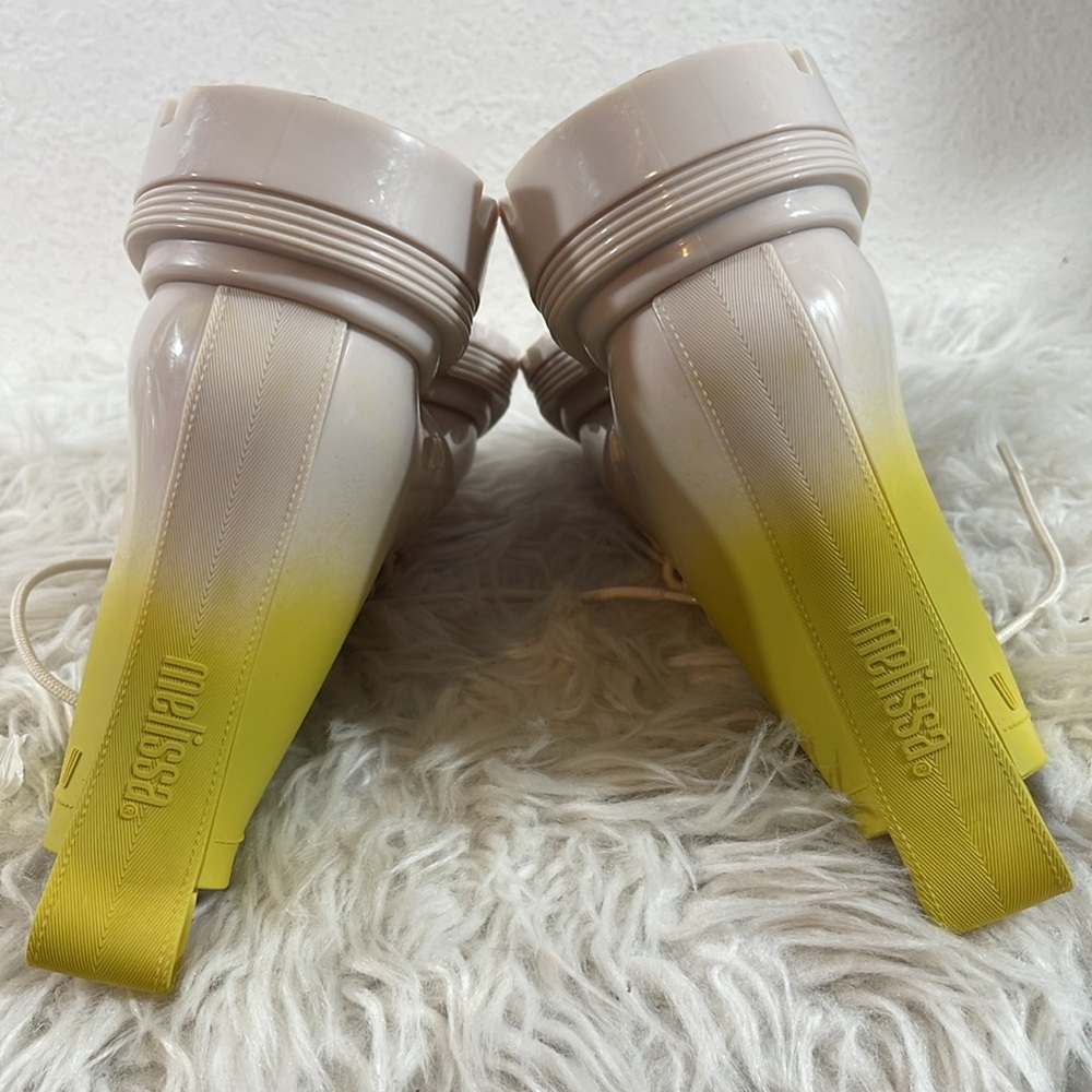 MELISSA Coturno Boots Beige & Yellow Scented Rain Boots Size 9 VEGAN NEW - Picture 11 of 16